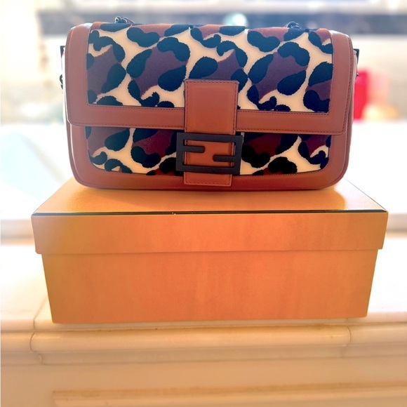 Fendi baguette tufted leopard handbag with box LIKE NEW - Picture 3 of 15